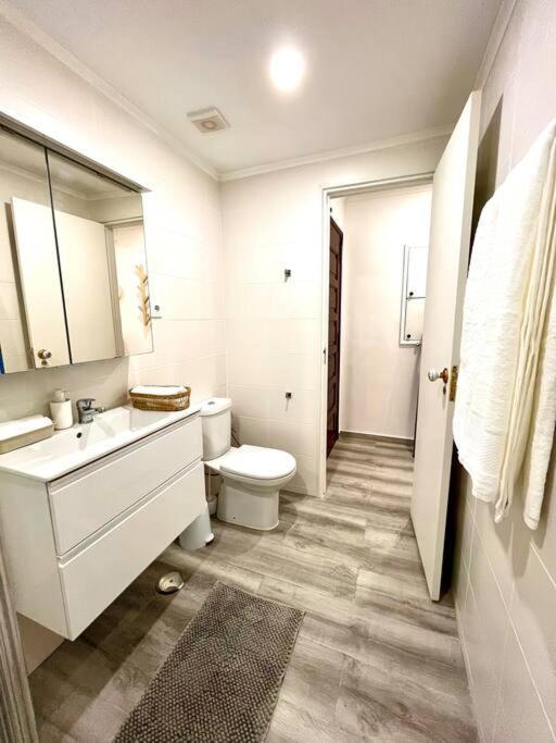New-Romantic Studio Near The Beach! Paço de Arcos Eksteriør bilde